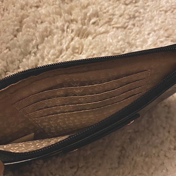 Kate Spade black patent leather wristlet - Picture 6 of 7